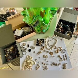 Tons of Jewelry soon to be listed !!!